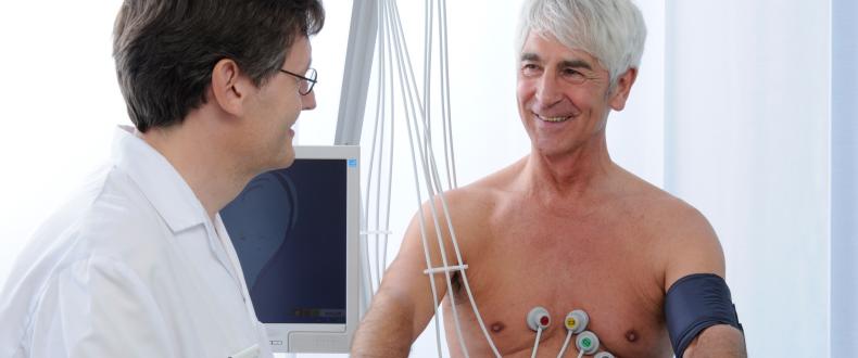 assets/fm/hospitals/hirslanden/B06 Klinik StAnna Herzcheck EKG_MSP0583.jpg